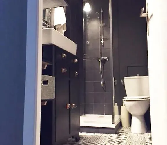 Duplex Calme Au Coeur Du Vieux-lille - A Pied